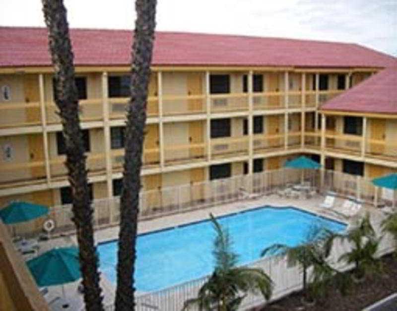 Hotel Extended America - Orange County - Convention Center 2*